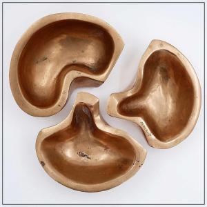 Vide-poches Margrit van Nuffel en bronze poli, années 1970, lot de 3