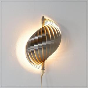 Applique en aluminium bombée par Henri Mathieu - Années 1970