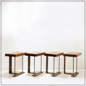 Ensemble de 4 tabourets ou tables d'appoint style Pierre Chareau