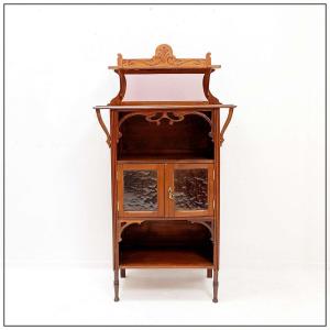Vitrine de style Art nouveau, début du XXe siècle