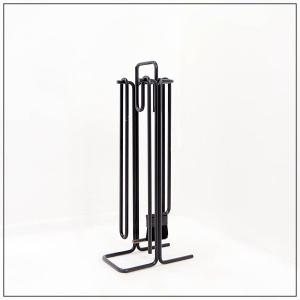 Set de feux ouvert minimalistes en métal noir « Mace-Line » par Ann Maes - années 1970