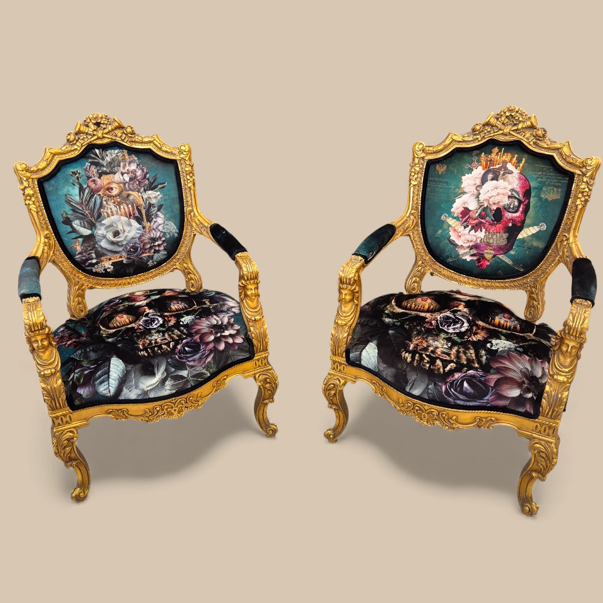Paire unique de fauteuils baroque du XIXe siècle revisités  par l'artiste Wesley Smith