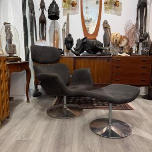 Fauteuil Tulipe Par Pierre Paulin En Suédine Grise, édité Par Artifort, Pays Bas, Circa 1970
