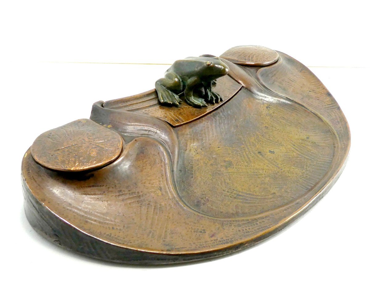 Japonisme : écritoire de table Art Nouveau Bronze Martelé à La Grenouille, -photo-2