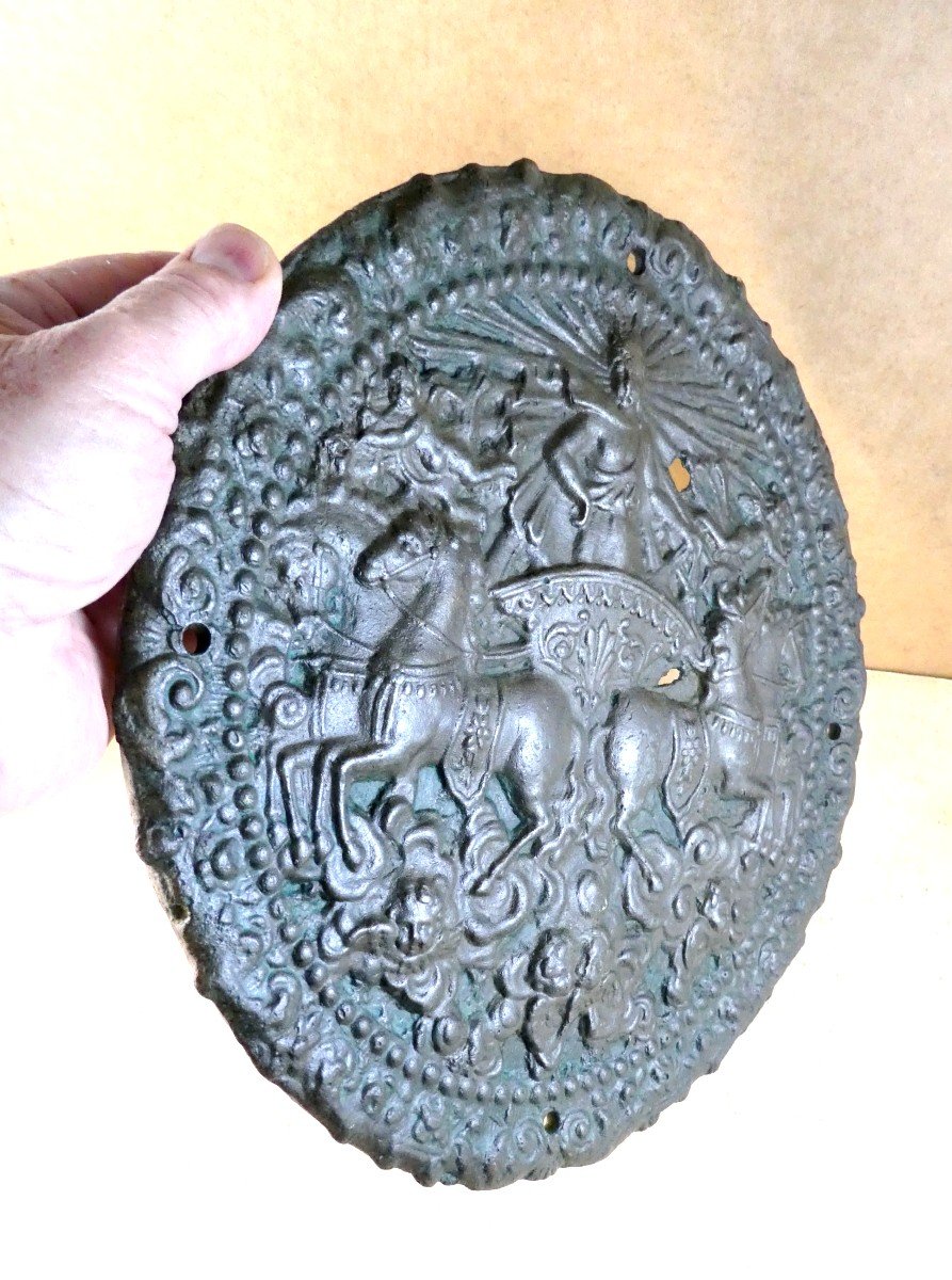 Allégorie Du Roi Louis XIV, Le Char d'Apollon, Plaque Murale Plomb, fin du 17e siècle. -photo-3