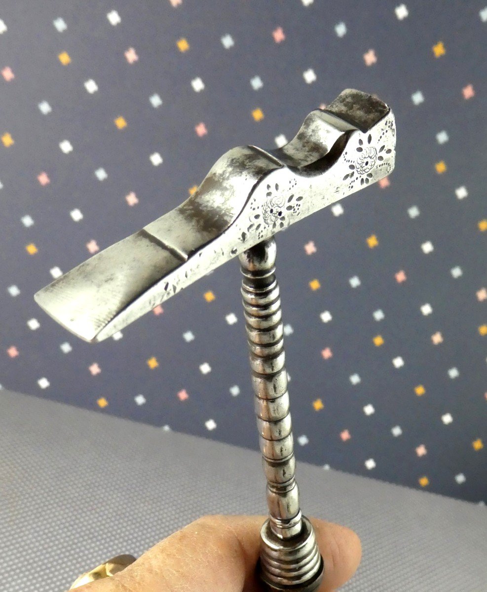 Precious French Armorer's Or Goldsmith's Hammer , Engraved Turned Steel, 19th Century