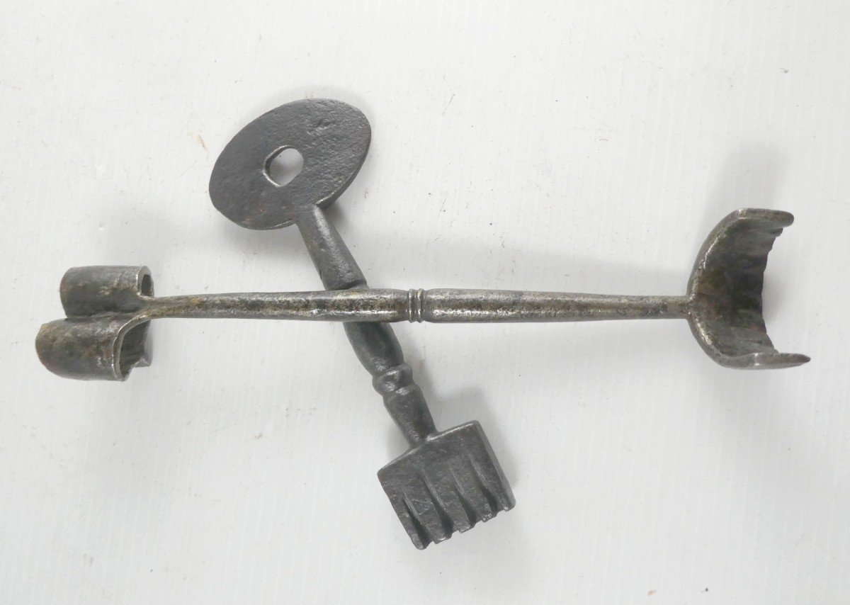 Two Pastry Jaggers, Wrought Iron, 17/18th Century