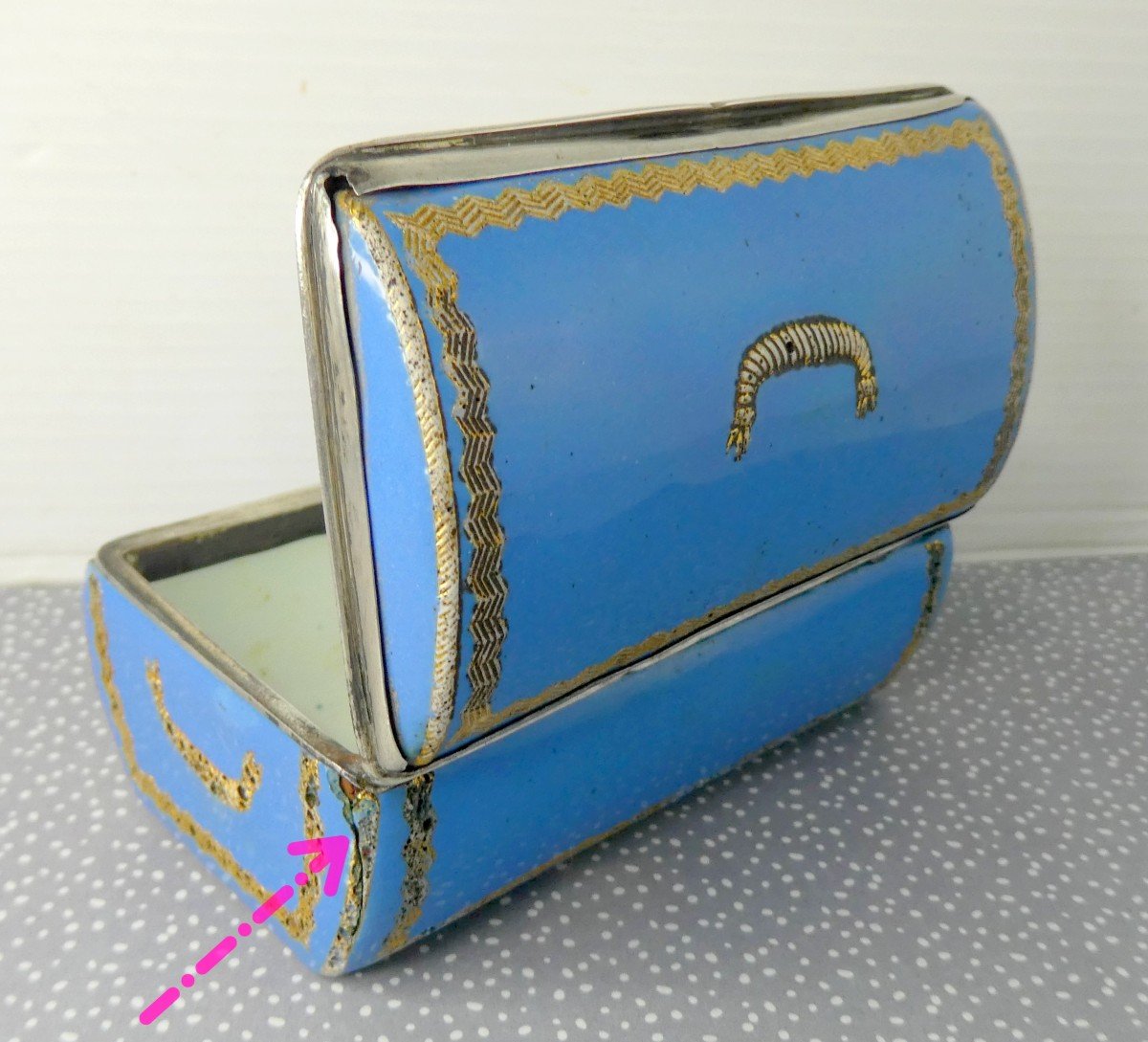 Boîte Louis XV  Montée Argent, émail Bleu Barbeau De L’atelier Des Fromery, Berlin-photo-1