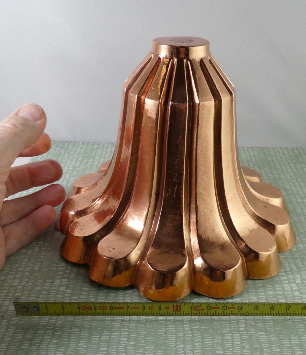 Collection: Trottier Copper Top Mold, Corolle Shape, Good Condition, 19th Century