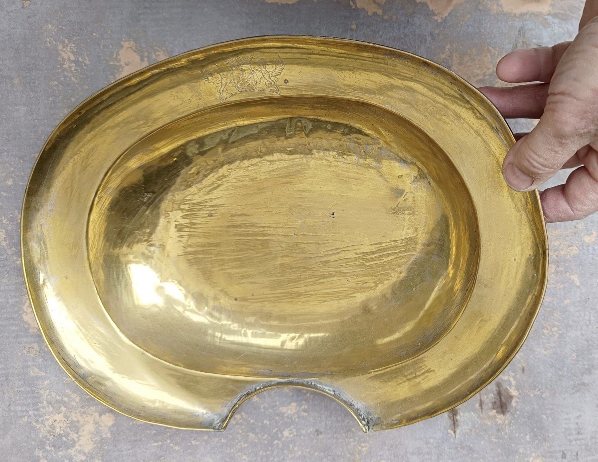 Large Beard Dish Engraved  Marquis Coat Of Arms,  Louis XV, Formerly Silver Plated.-photo-2