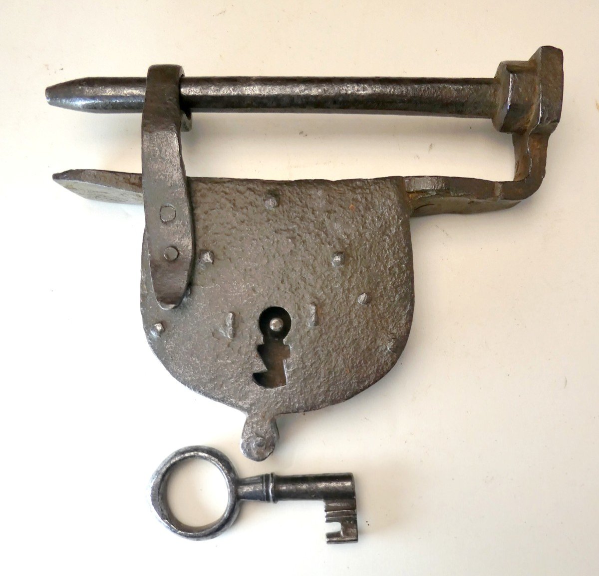 Cadenas du 17e Siècle, Forgé, sa Belle Clef, bon état, Une Vertevelle, -photo-2