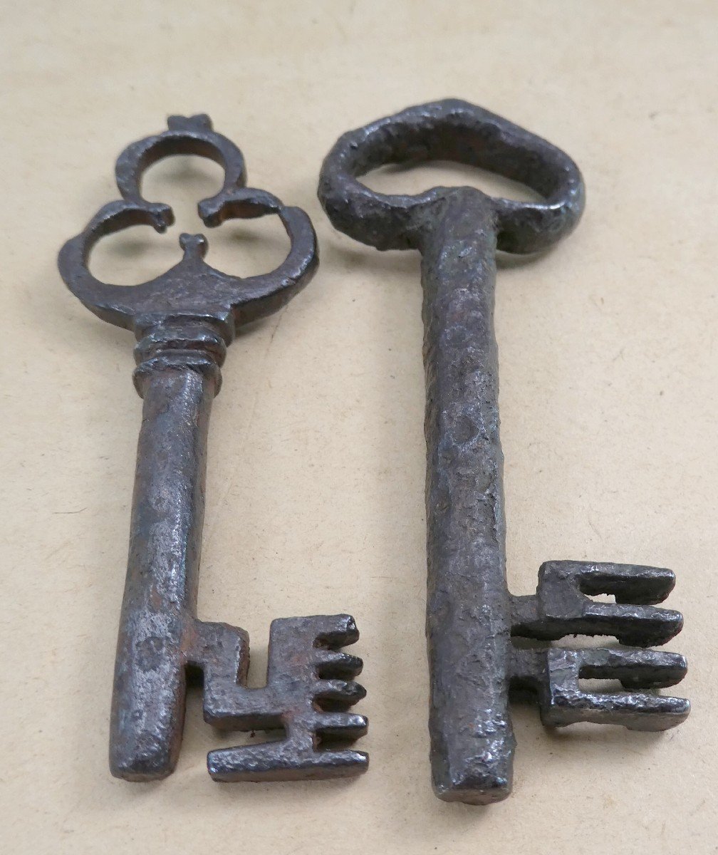 Beautiful French Gothic Wrought Iron Keys, Heart And Trinity 14-16th Century-photo-4