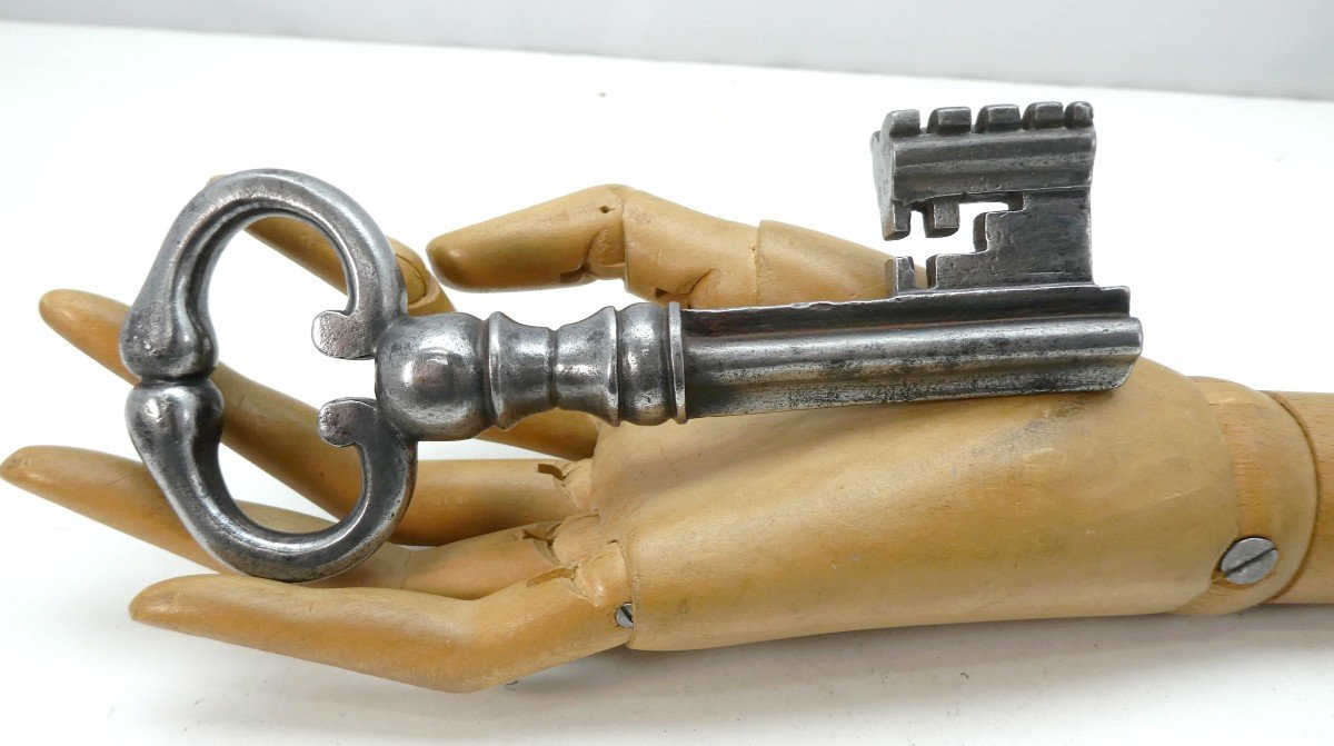 Massive Safe Key, France, Late 18th Century, Spike Stem, 14.3cm-photo-2