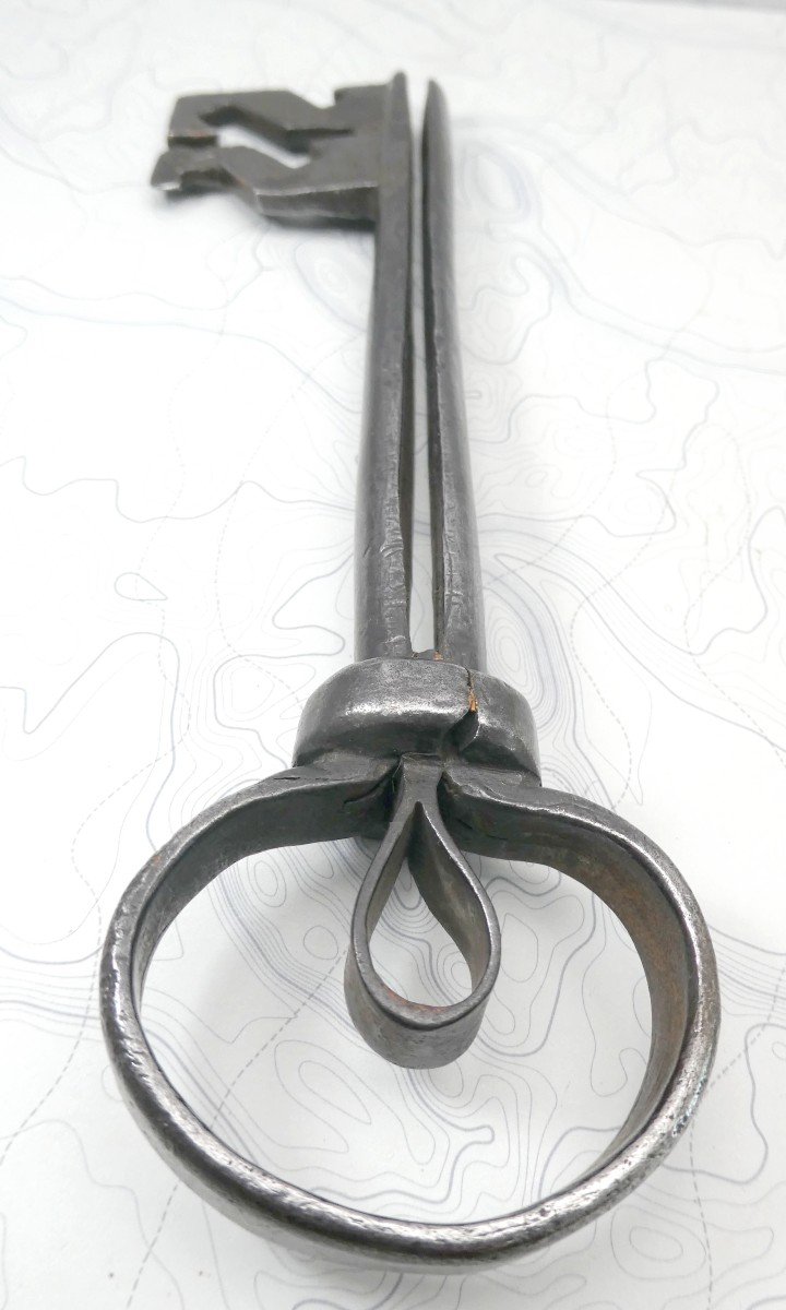 Large Swiss Key, Early Period, With Split Shank Along, 19cm-photo-2