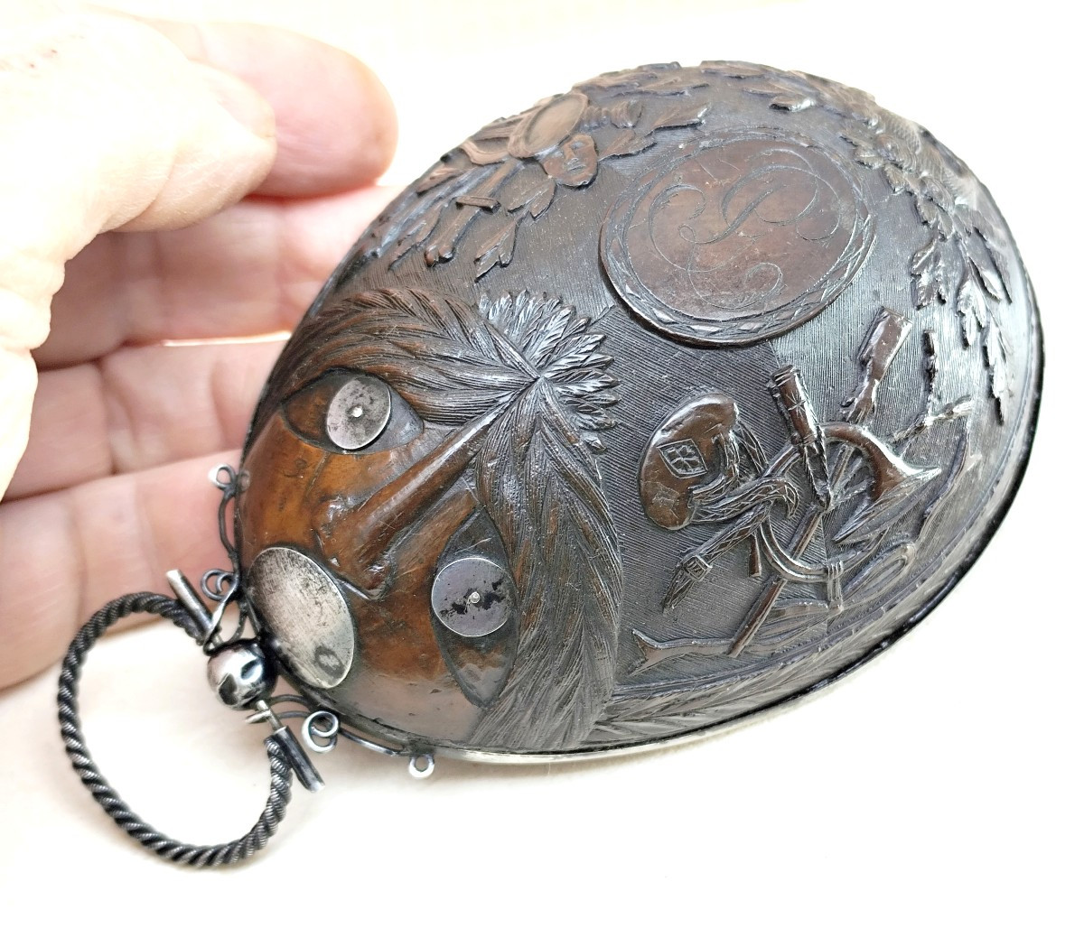 Tasse De Chasse Ou Tasse à Vin, Coco Joliment Sculptée, Vers 1830