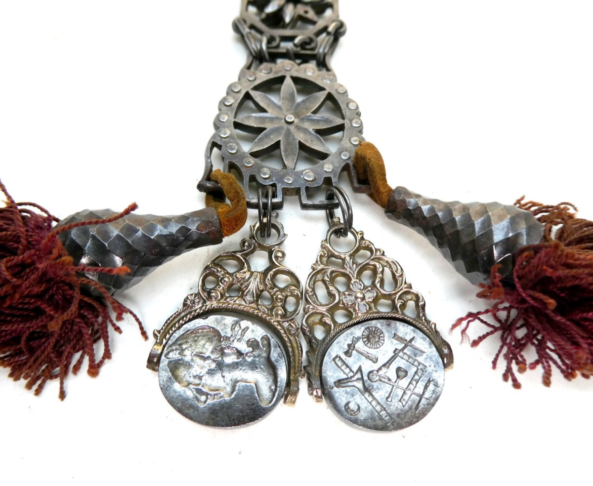 Freemason's Chatelaine, Louis XVI, Polished Steel, And Its Two Rotating Seals-photo-3