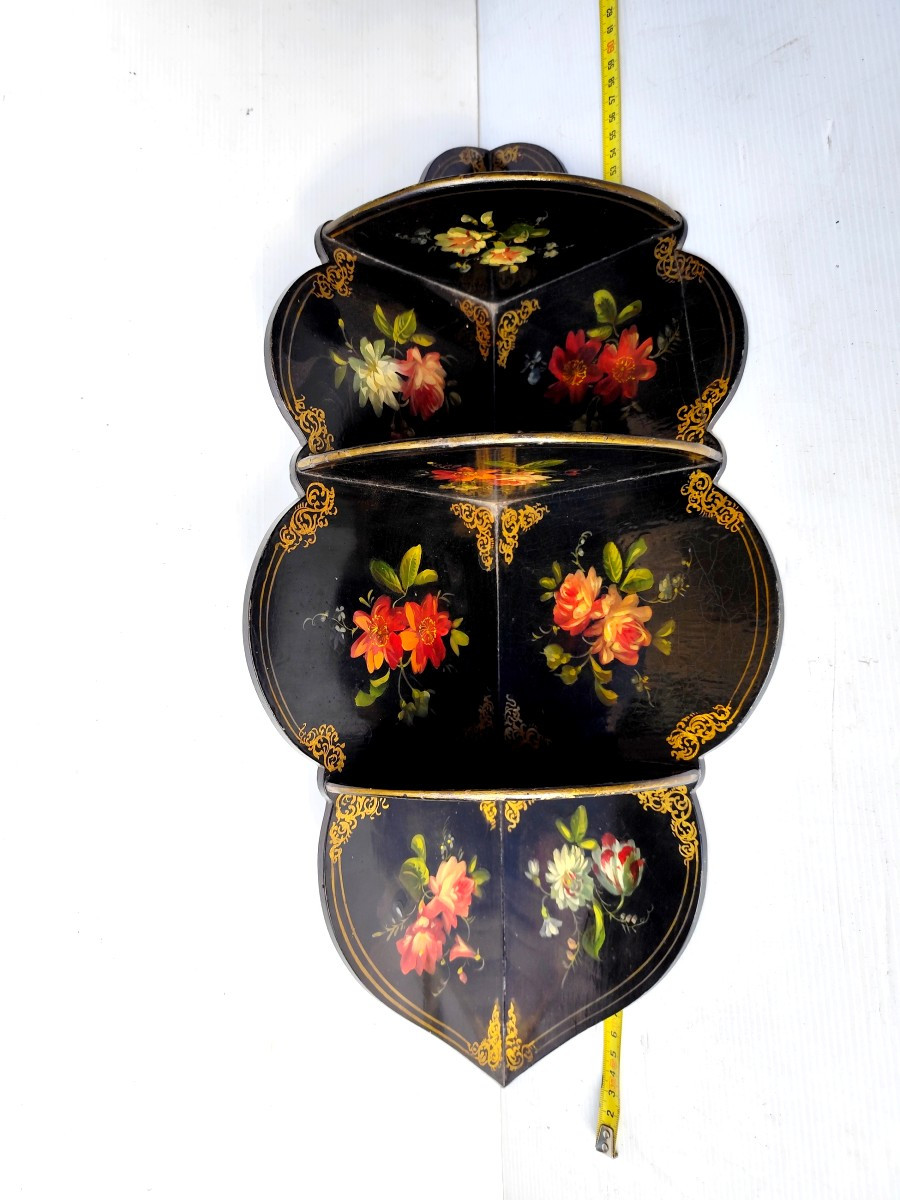 Black Lacquer Flowered, Napoleon III Period, Good Condition: Corner Shelf,-photo-2