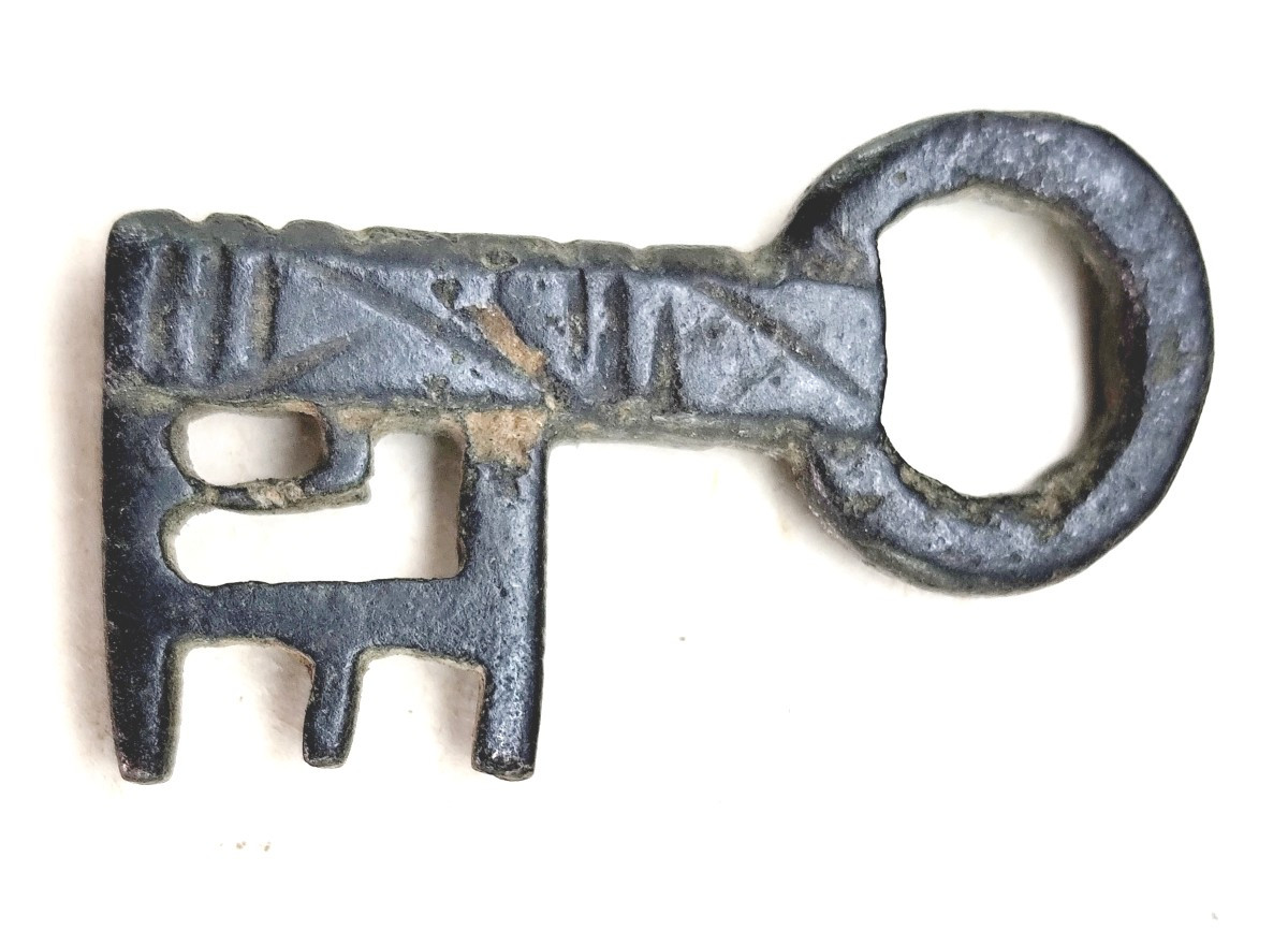 Jolie Clé Médiévale, Bronze Gravé, Minuscula, XII-XIVe, Un Petit Trésor