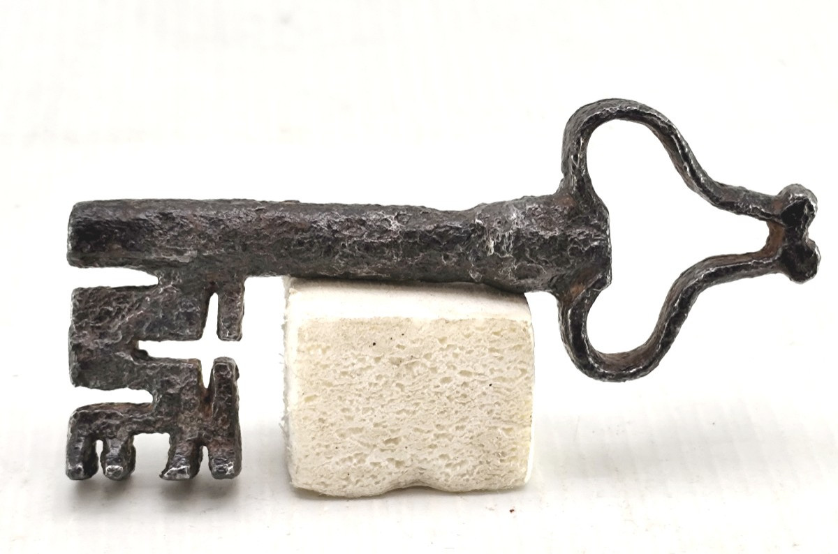 Late Gothic, Beautiful 15th Century Key, Wrought Iron, Heart Ring-photo-2