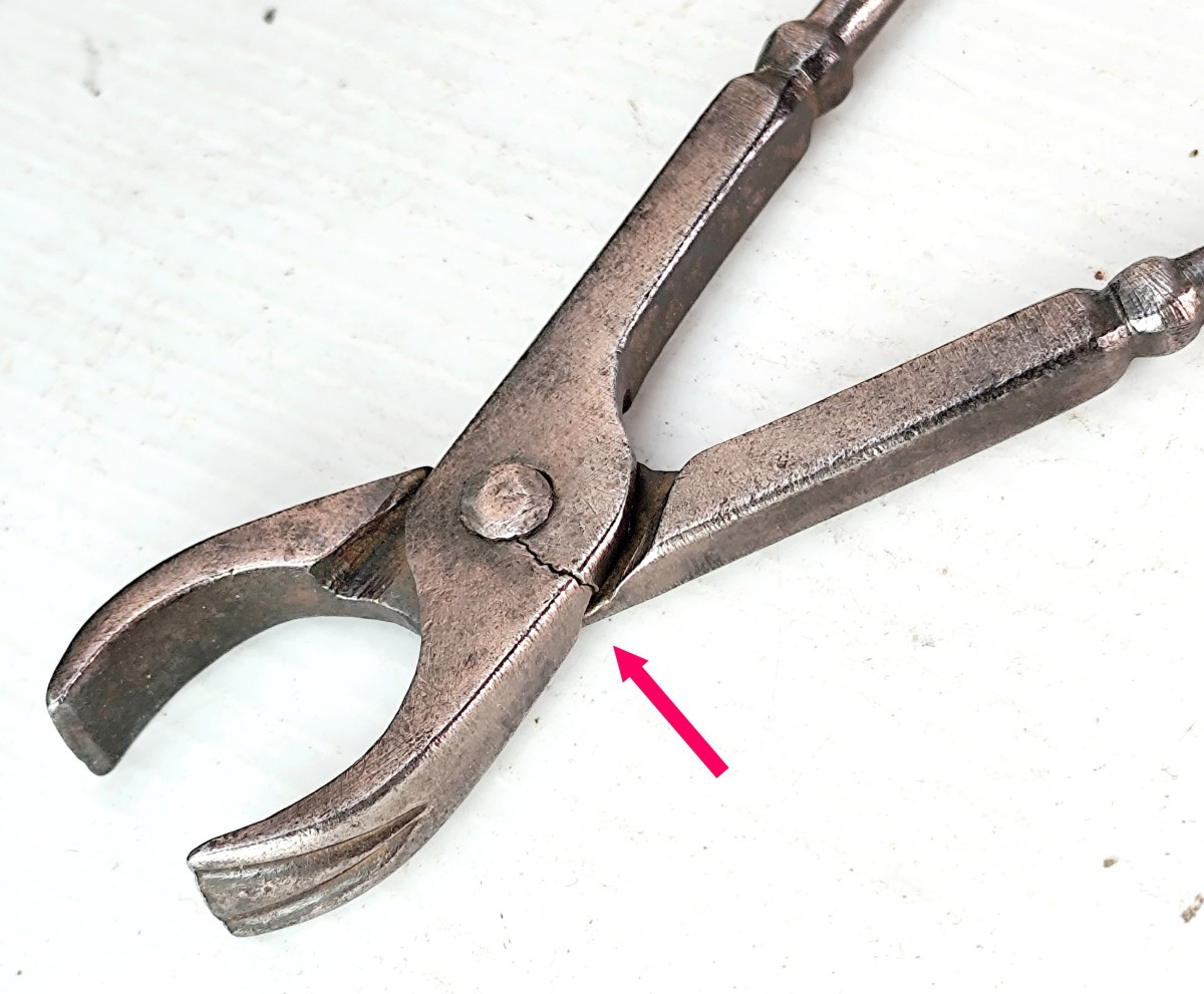  Small Nutcracker, Pine Nut Cracker Tongs, Engraved Iron, 18th Century, Languedoc-photo-4