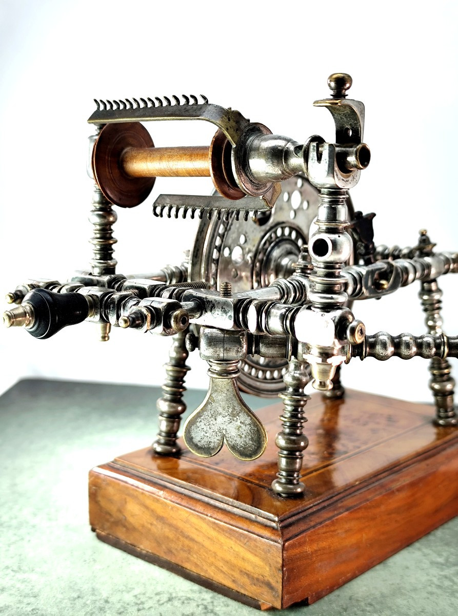 Precious Silver-plated Bronze Inlaid Spinning Wheel, Goldsmith's Work, Circa 1850-photo-2