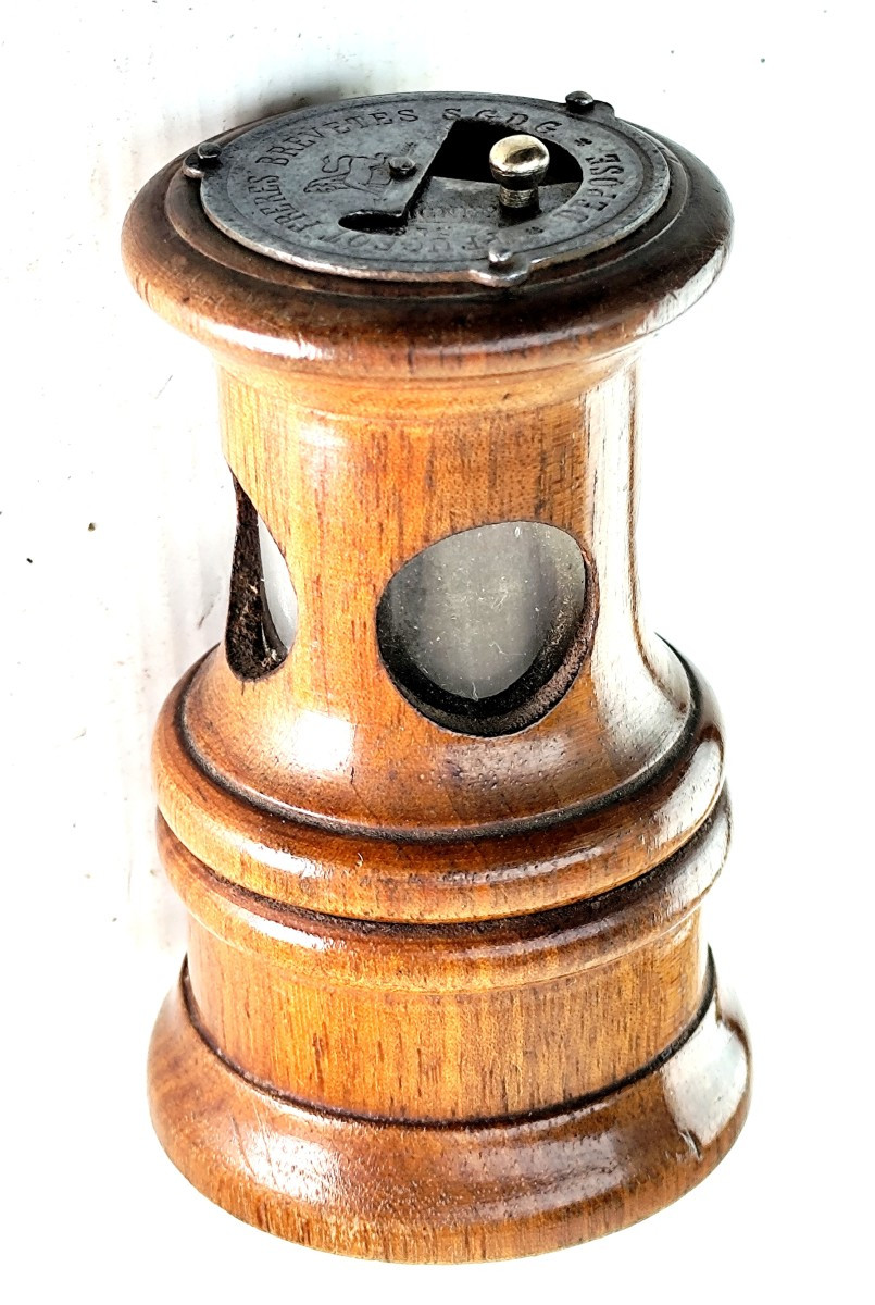 Peugeot 1884 : Moulin à Poivre Modèle X, Tableau De Bord Bois Verni, Bel état