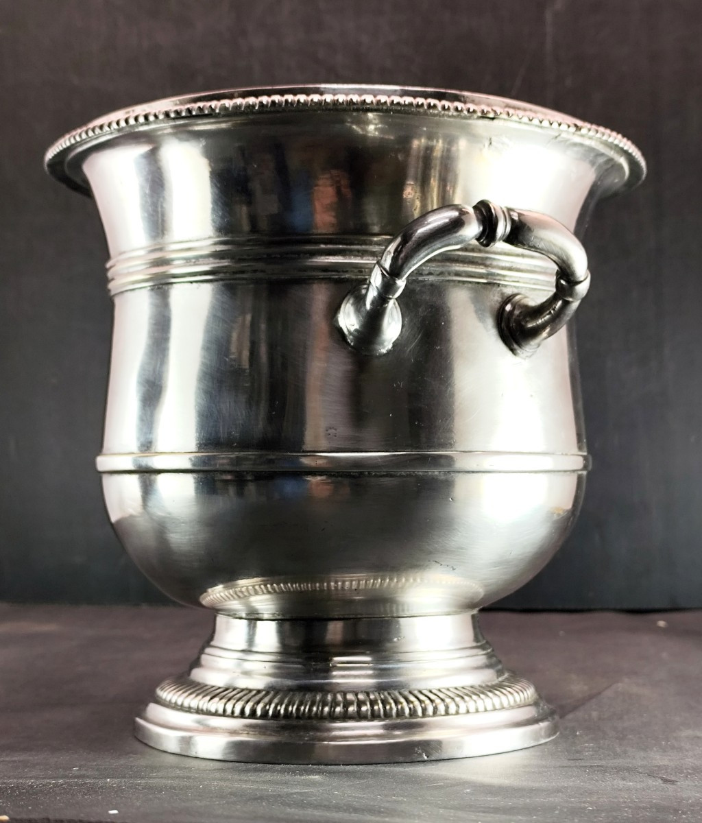 Grand seau à rafraîchir, Régence-Louis XV, métal anciennement plaqué d’argent