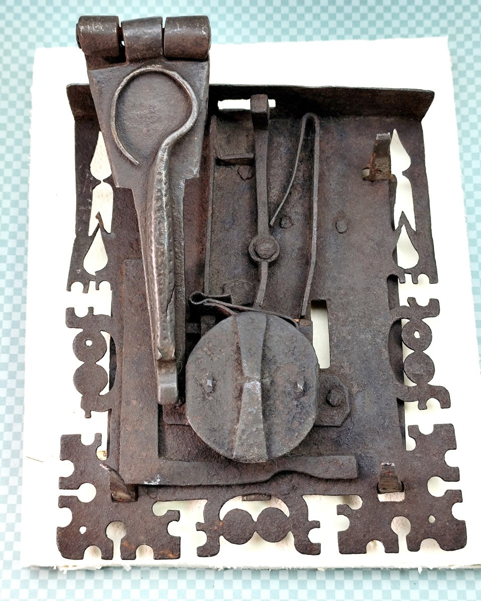 Large Gothic Serpent Chest Lock, Good Condition, 15th Century -photo-2