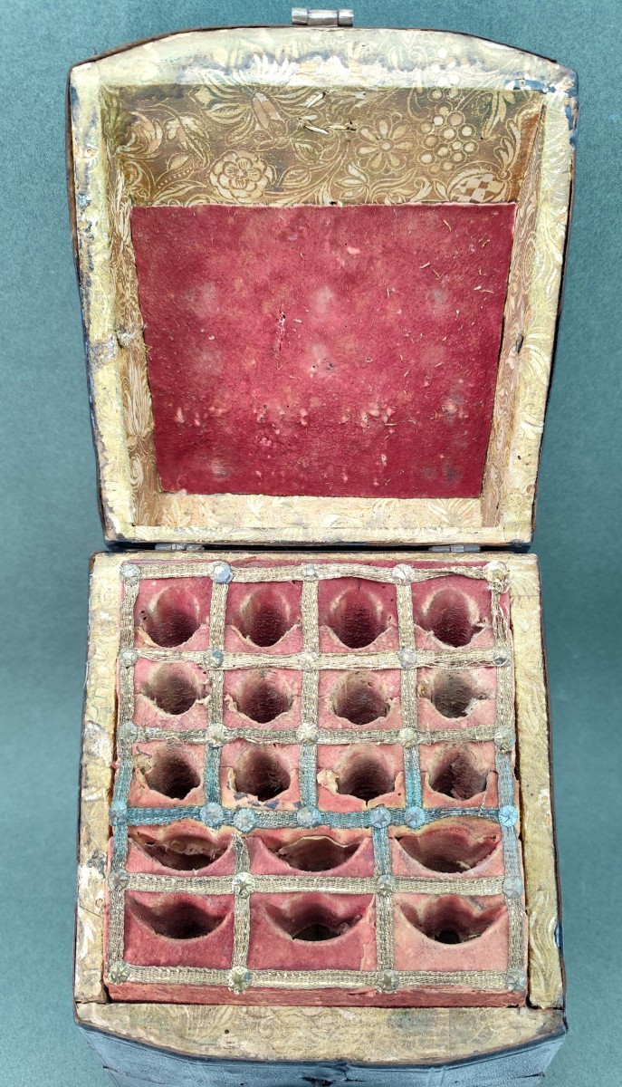 18th Century Cutlery Box, Donkey Skin And Brass, Coat Of Arms-photo-5