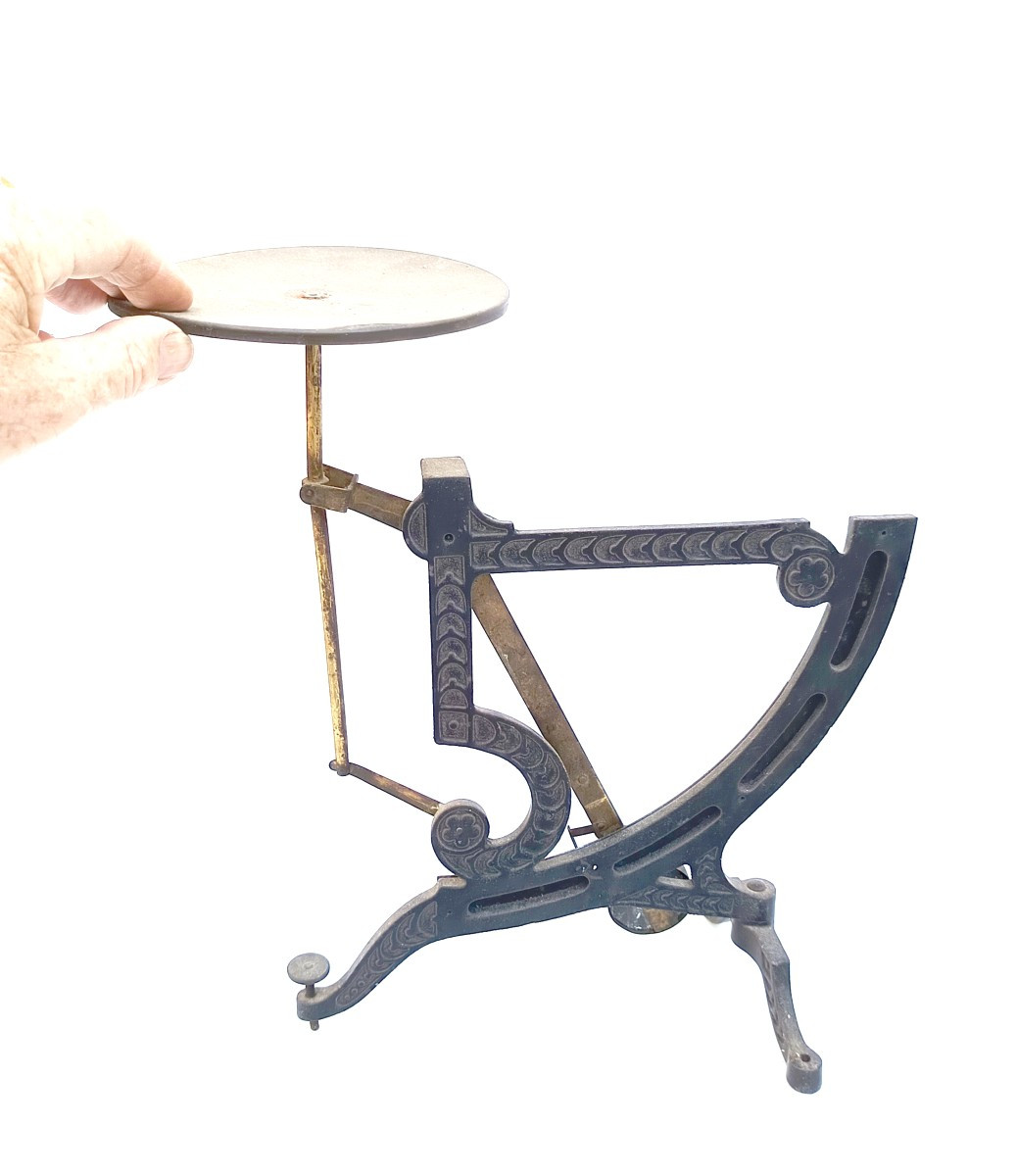 Très grand pèse lettres pliant, fonte de fer et laiton, cadran émail, 19e siècle-photo-3