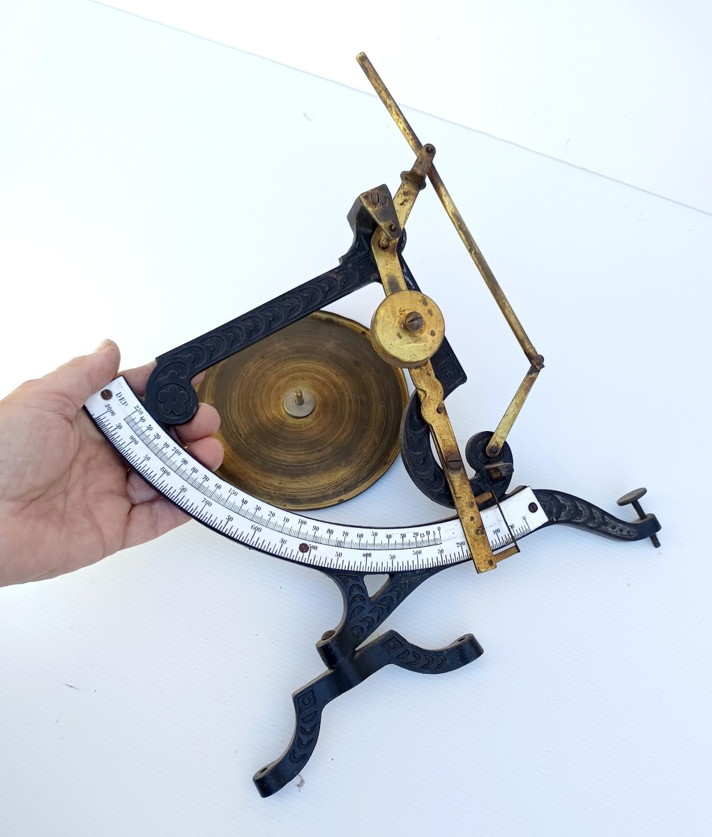 Très grand pèse lettres pliant, fonte de fer et laiton, cadran émail, 19e siècle-photo-3