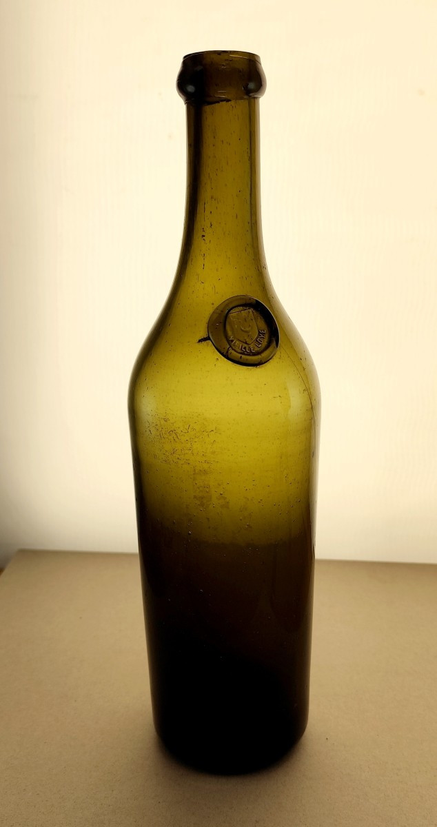 Bouteille-Musée :  17e siècle,  la Vieille Loye, blason du Maître verrier  Duraquet