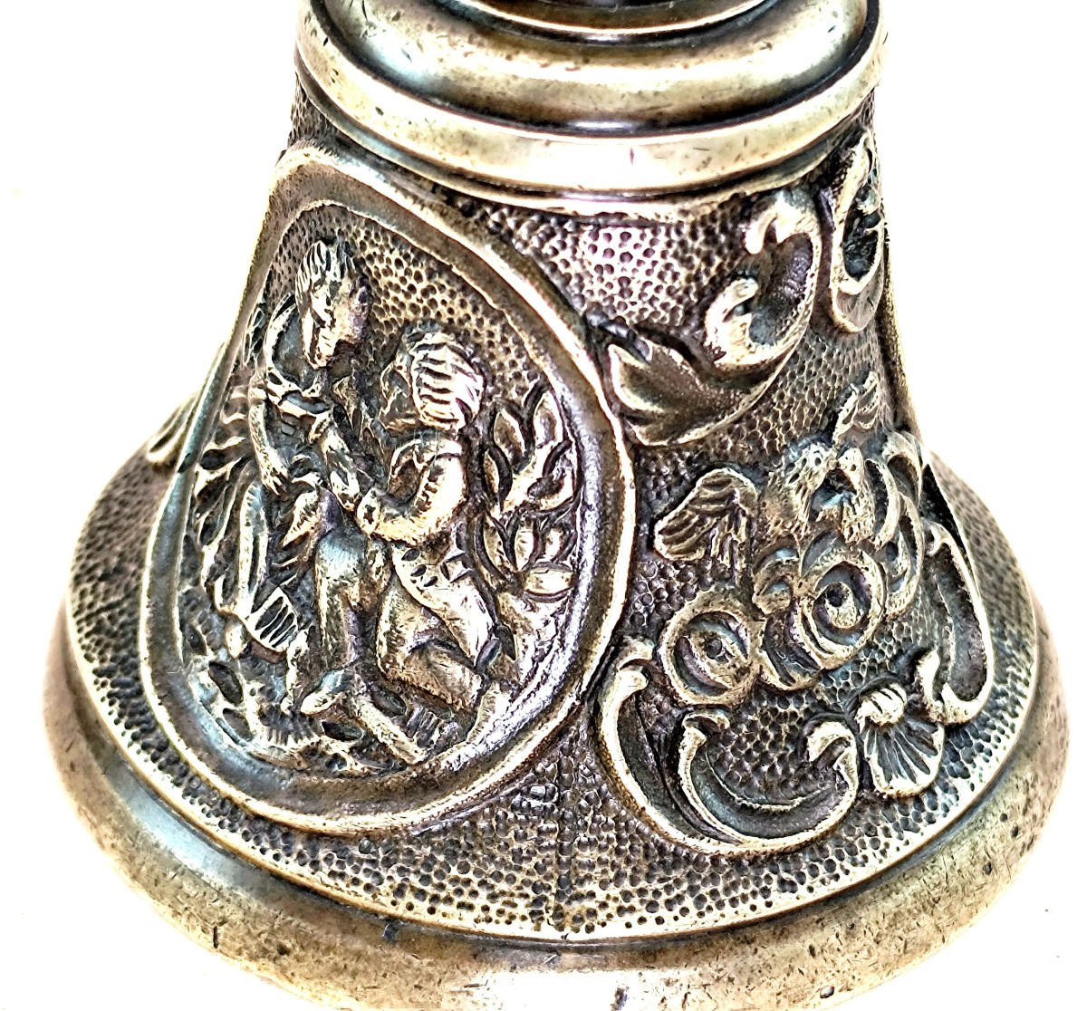 Clochette Louis XVI bronze ciselée aux amoureux, fin 18e -photo-1