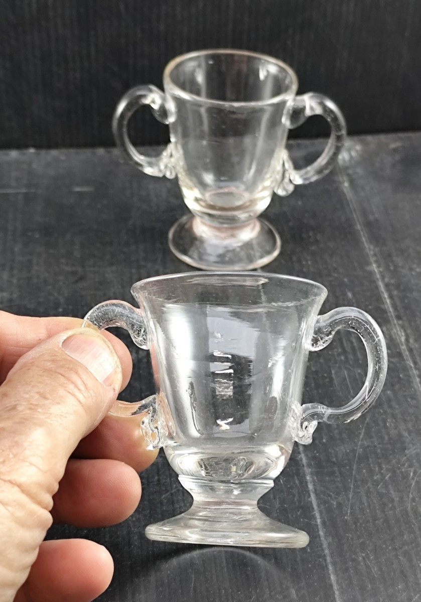 Two Pretty Sorbet Cups, Blown Glass, 18th Century, (accidents)