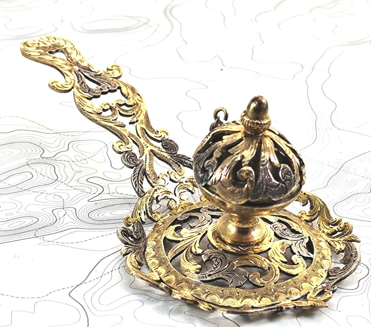Luxe : brûle Parfum, ajouré, doré et argenté, style Duchesse de Berry, 19e siècle
