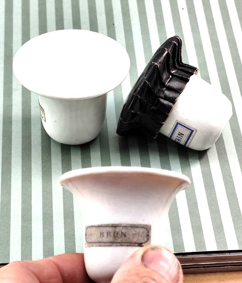 Perfumer's Pile, 19th Century: 3 Porcelain Mortars, Original Condition, Very Rare-photo-2