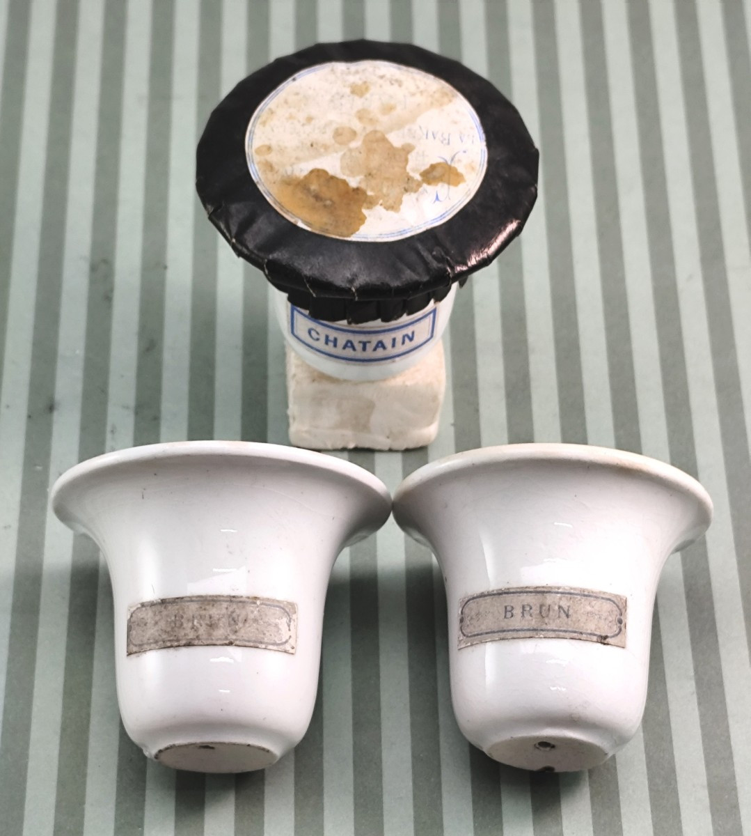 Perfumer's Pile, 19th Century: 3 Porcelain Mortars, Original Condition, Very Rare-photo-1