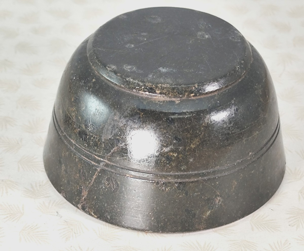 Small Apothecary Mortar From Serpentine, 18th Century, In Search Of Poison -photo-1