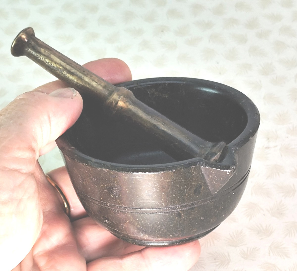 Small Apothecary Mortar From Serpentine, 18th Century, In Search Of Poison 