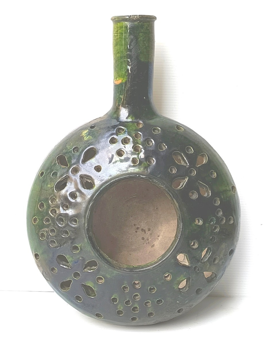 Terre vernissée du Pré d’Auge, belle bassinoire 18e, nombreuses restaurations-photo-5