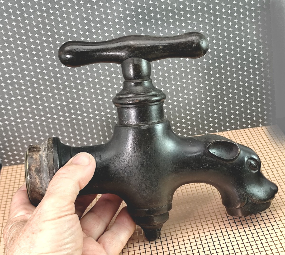 Large Winemaker's Faucet, Rhône Valley, Bronze, Beautiful Hunting Dog, 19th Century-photo-2