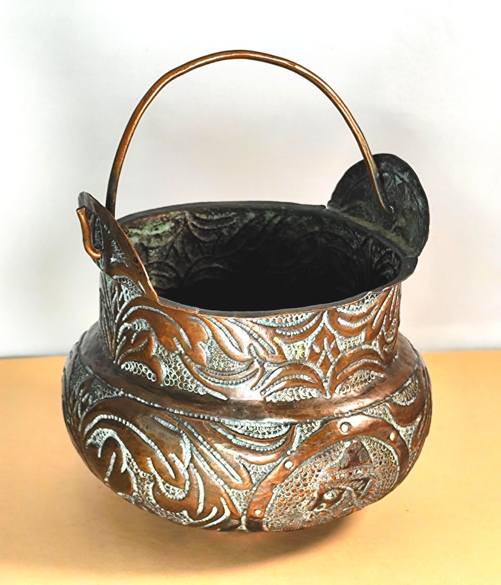 Puisette Vénitienne, cuivre estampé, armoirie et profil du Doge, 17e - 18e siècle