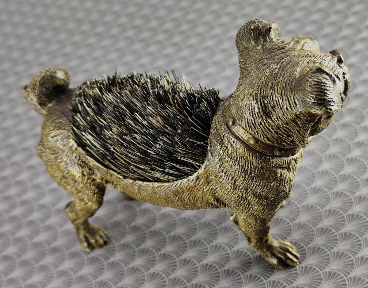 Pretty Pug Dog Pen Wiper, Vienna Bronze Painted Natural, 19th Century, Marked-photo-2
