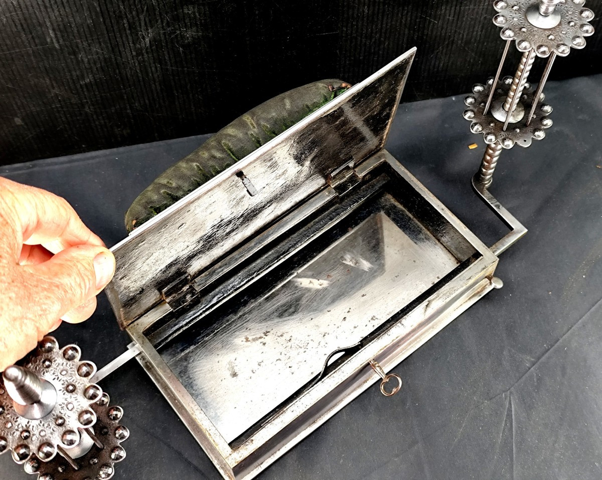 Acier Diamanté de la Manufacture de Plombières, bel état: précieux coffret de Brodeuse -photo-3