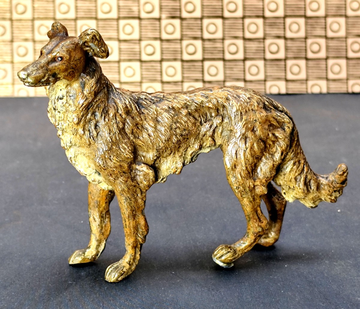 Joli lévrier Persan, bronze de Vienne du 19e siècle, bel état d’origine-photo-3