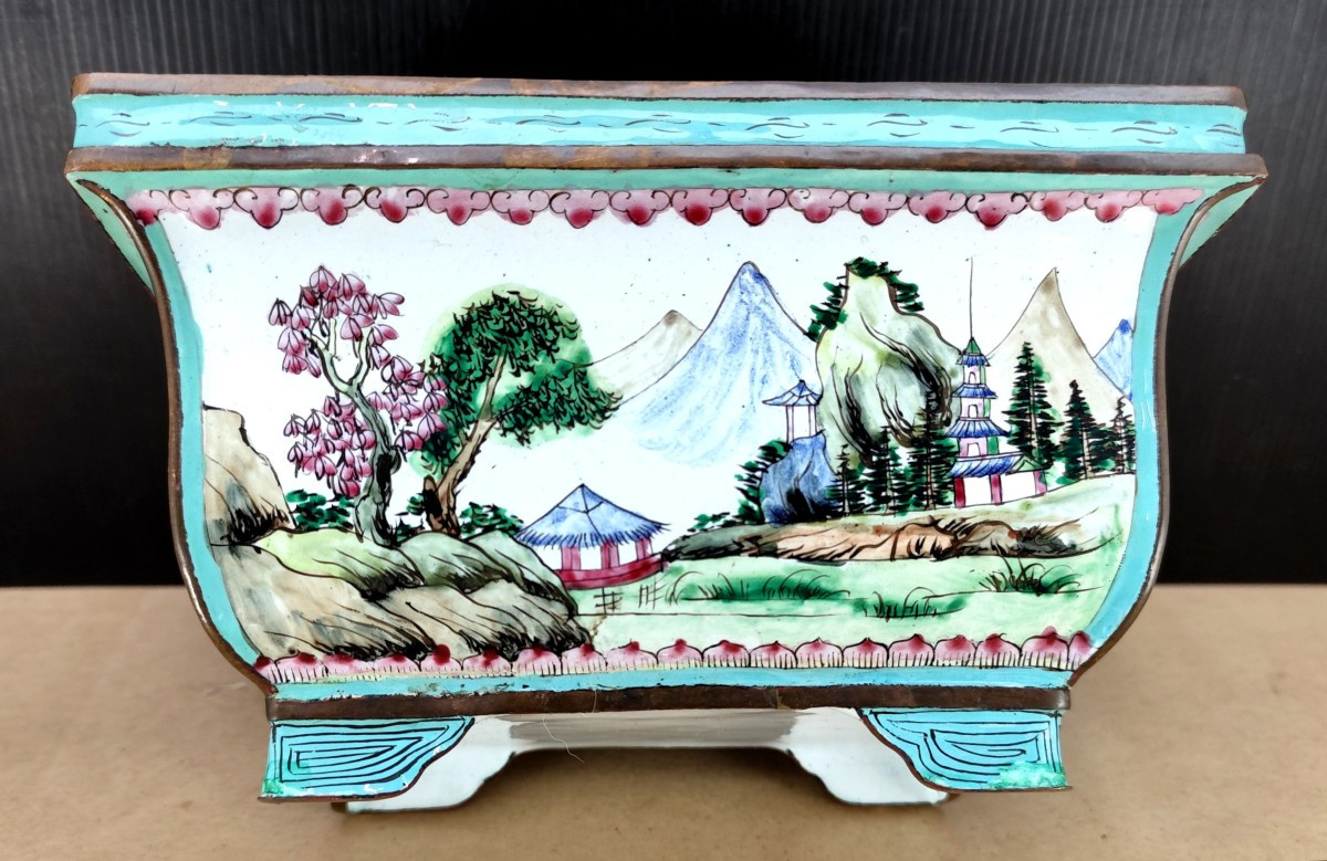 Jardinière émail de Canton, pour l’export vers l’Europe, vers 1900, bel état