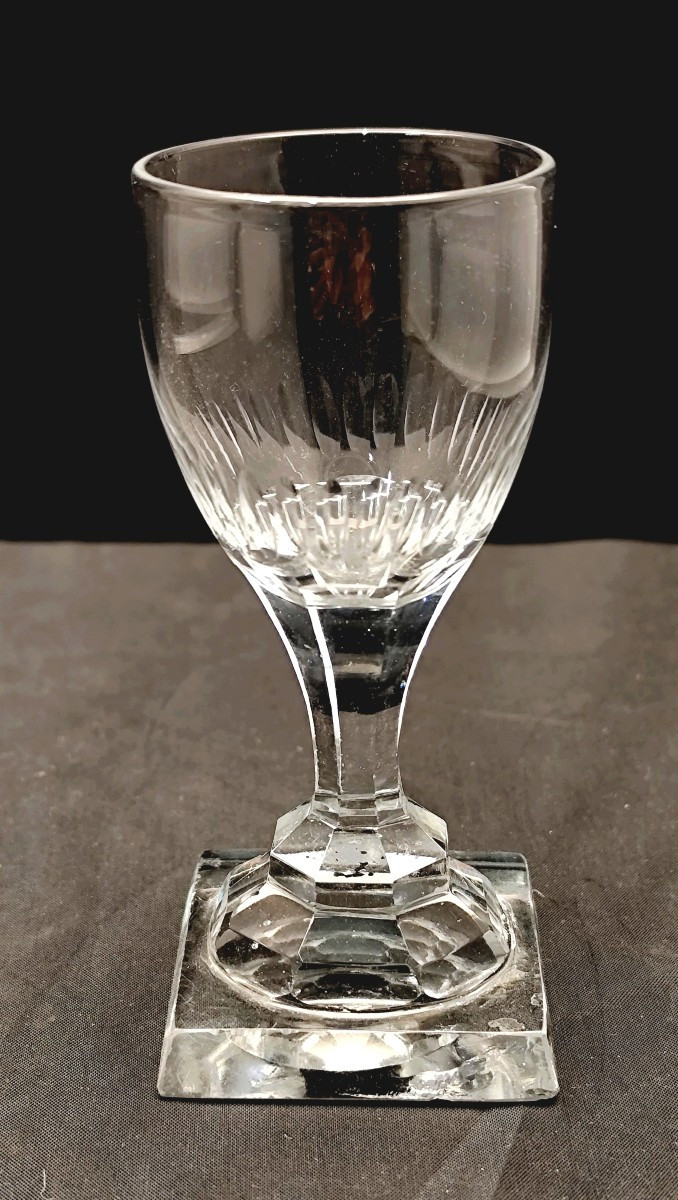 Suite de 10 verres Pieds Carrés Empire, cristal taillé, 10,8cm-photo-4
