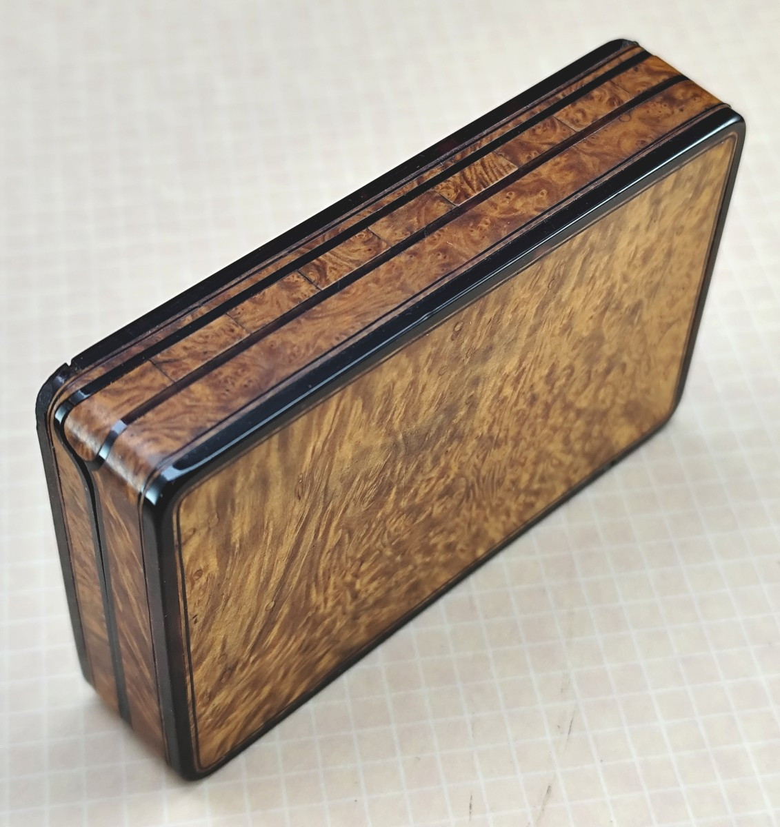 Burrwood Precious French Box, Circa 1830 With A Romantic Miniature-photo-2