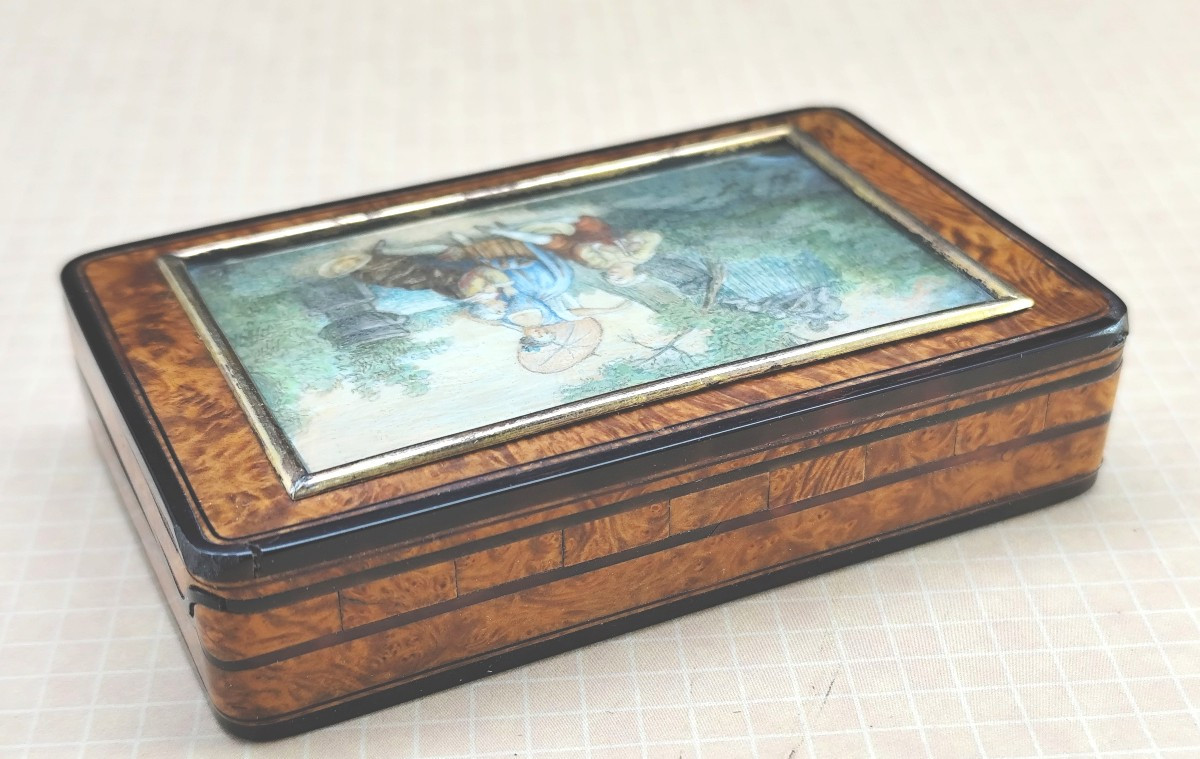 Burrwood Precious French Box, Circa 1830 With A Romantic Miniature-photo-3
