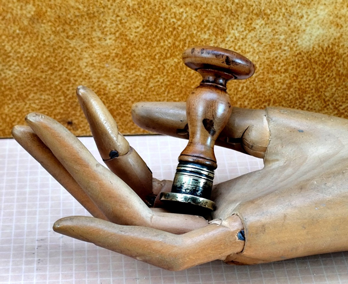 Cachet argent et buis tourné en champignon, Blason de Marquis aux licornes-photo-3